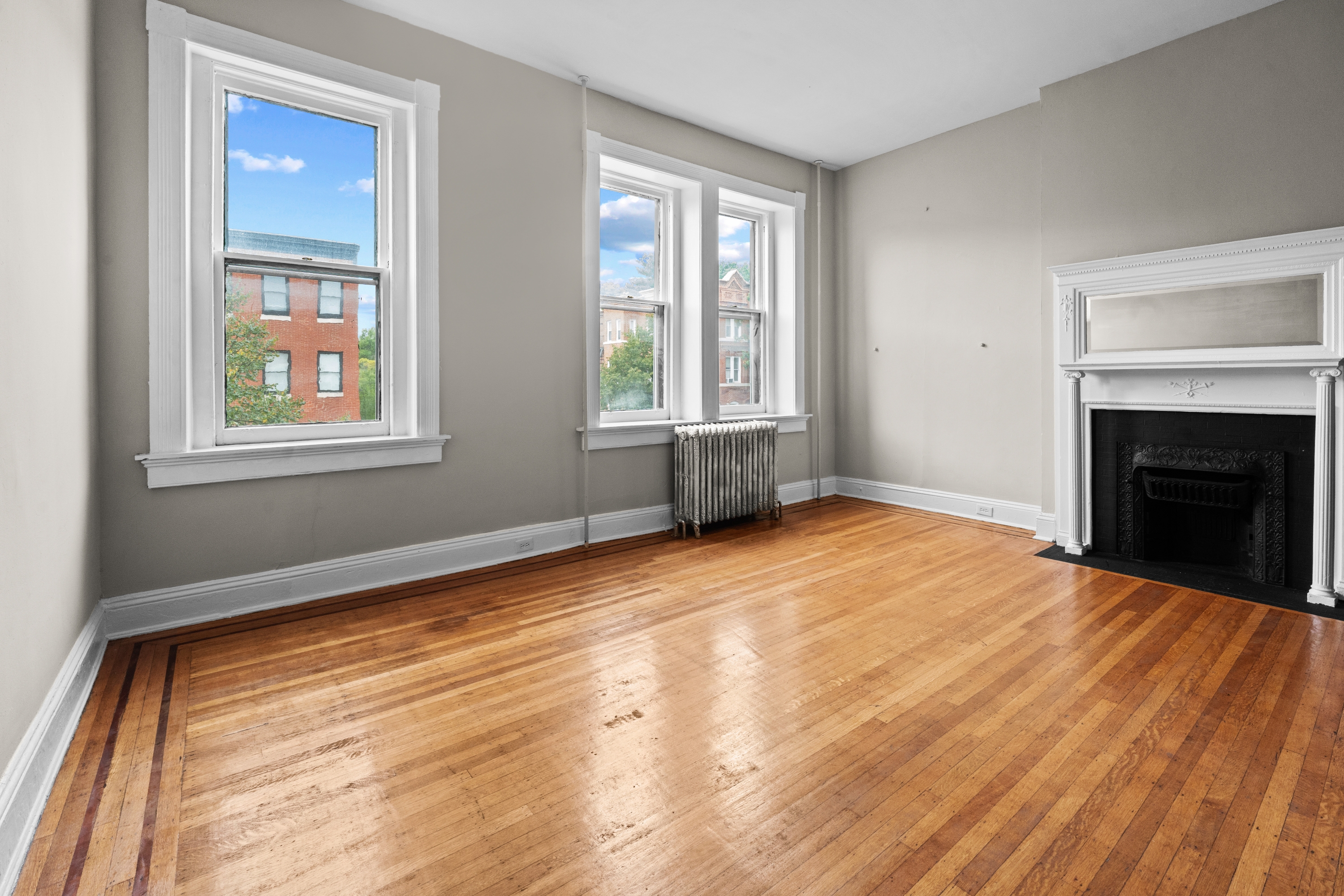 1735 Bolton Street - 2F