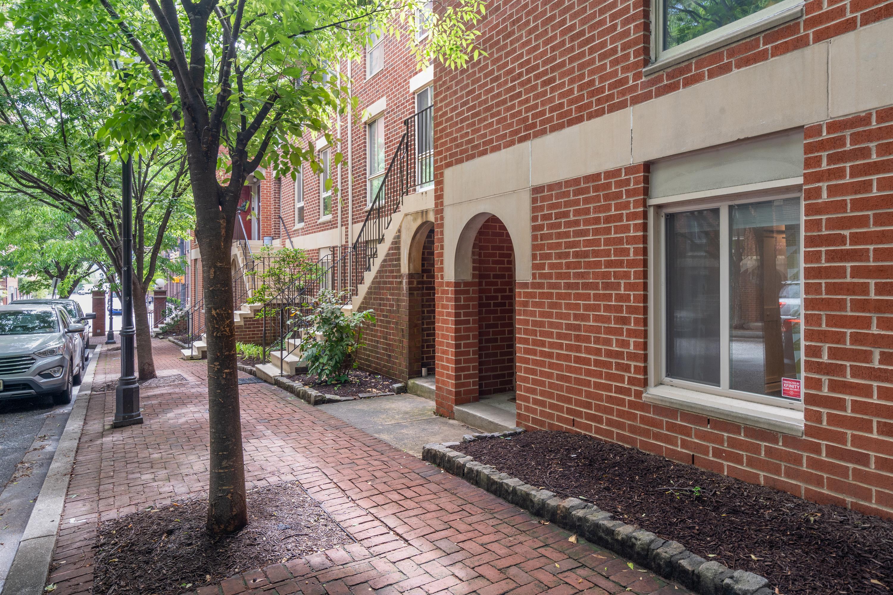 9 West Lee Street - 1